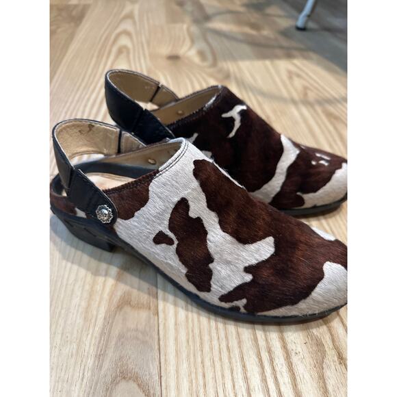 Ariat Cow Print Calf Hair Slip On Mule Clog, Womens Size 10, brown and white - Picture 2 of 8